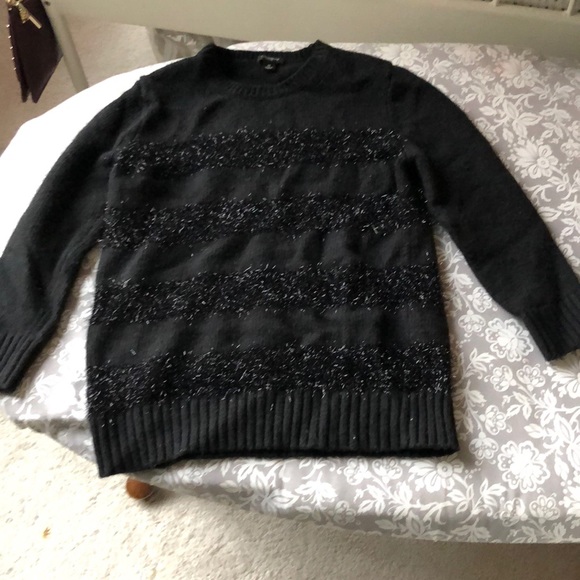 Ann Taylor Sweaters - Ann Taylor sweater ✨